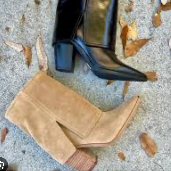 Vince Camuto Shoes - 🌸VINCE CAMUTO🌸 Alolison Foldover Boot In Suede Size: 5.5